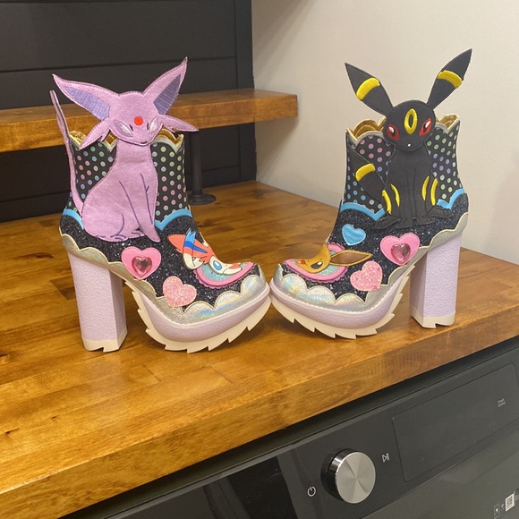 NIB Irregular Choice Pokémon Day and Night Espeon and Umbreon Boot Heel - Picture 2 of 5